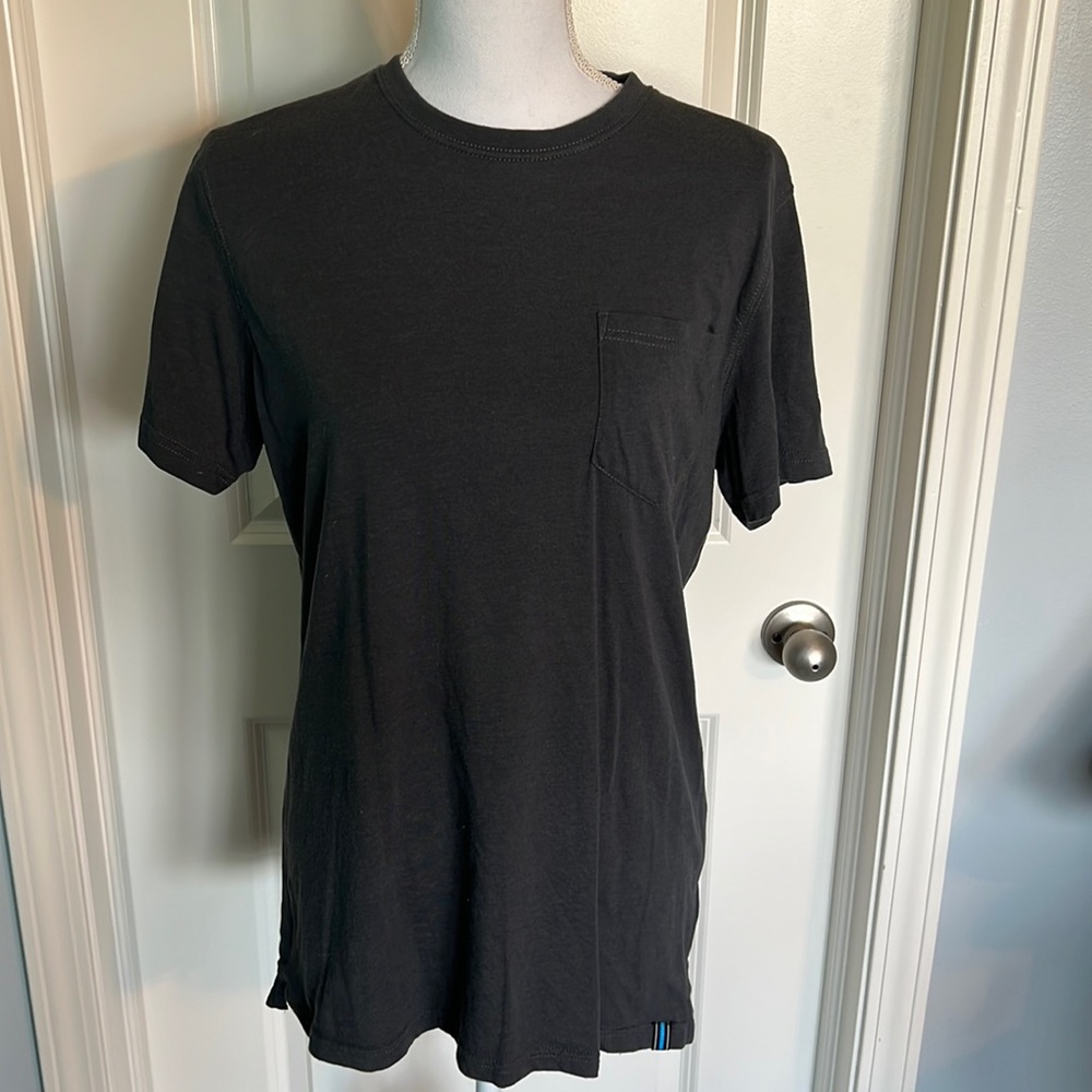 Gray Kuhl tshirt size Small